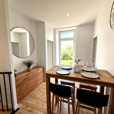 Appartement Maison 4 Suites, Jardin, Home-cinema *